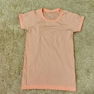 Lululemon swiftly tech short sleeve. Size 6. Light pink